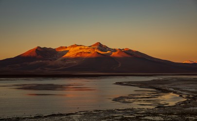 7P8A7400 Laguna Negro Francisko Parque Nacional Tres Cruces Desierto de Atacama Chile