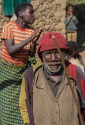 8R2A5429 Tribe Pygmies Batwa Mgahinga NP Southwest Uganda