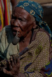 8R2A5486 Tribe Pygmies Batwa Mgahinga NP Southwest Uganda