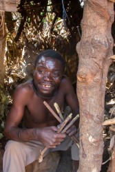 8R2A5533 Tribe Pygmies Batwa Mgahinga NP Southwest Uganda