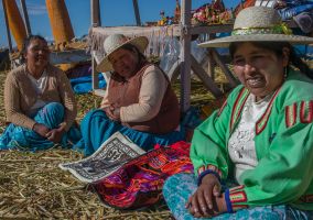 7P8A8331 Tribe Uros Aymara Isla Uros Lago Titicaca Peru