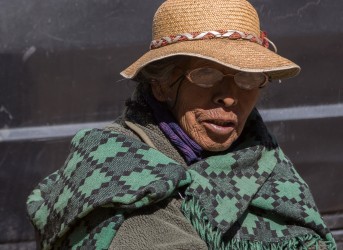 7P8A7435 Tribe Quechua Cholitas Cusco Peru