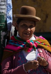 7P8A7595 Tribe Quechua Cholitas Cusco Peru