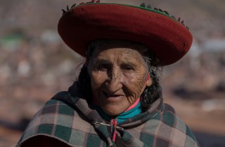 Tribe Quechua-Cholitas