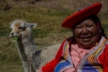 7P8A7765 Tribe Quechua Tambo Machay Valle Sagrado Peru