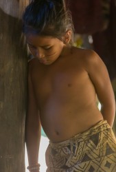 7P8A1699 Tribe Boras Rio Momon Amazonas Peru