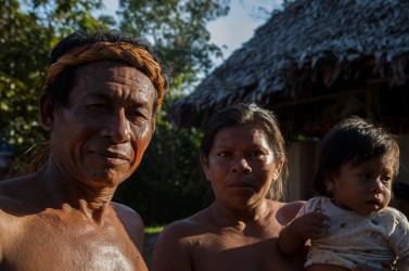 7P8A1869 Tribe Boras Rio Momon Amazonas Peru
