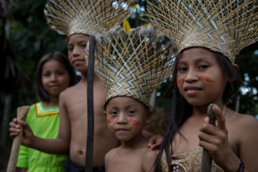 7P8A1965 Tribe Cocoma Rio Nanay Amazonas Peru