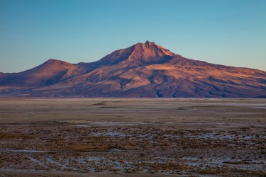 0S8A1768 Sunset Volcano Tunupa Salar de Uyuni Bolivia