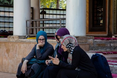 0S8A6646 Young Womans Sarena Mosque Tetovo Macedonia