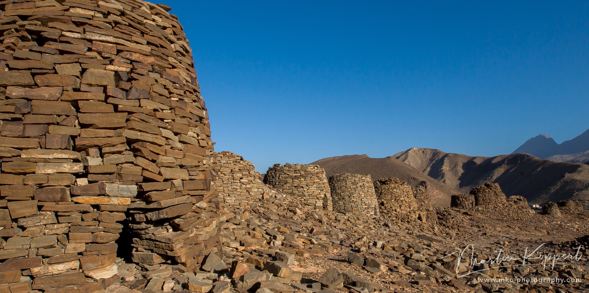 8R2A126 17 Tombs of Al Ayn North Oman