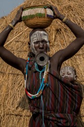 8R2A1020 Tribe Mursi Omo Valley South Ethiopia