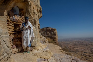 8R2A5783 Priest Daniel Korkor Gheralto Mountain North Ethiopia