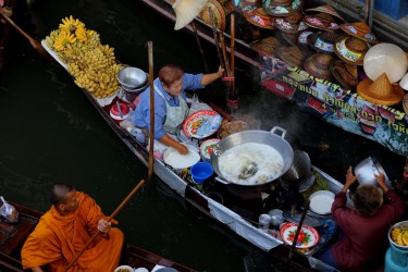8R2A6262 Saduak Floating Market Ratcha Buri Thailand