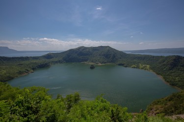 8R2A0107 Crater Lake Taal Central Philippines