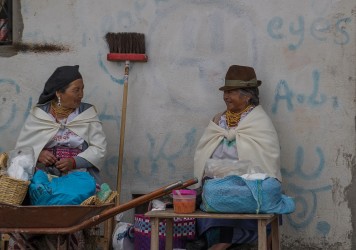 AI6I9842 Tribe Otavalo  Northern Ecuador