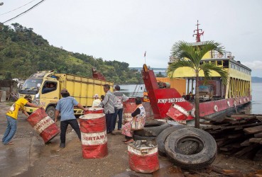 8R2A0610 Ferry Lake Toba Sumatra Indonesia