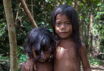 AI6I5349 Tribe Anak Dalam Bukit Duabelas NP South Sumatra