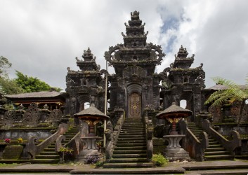 8R2A0915 Pura Basakih Temple East Bali Indonesia