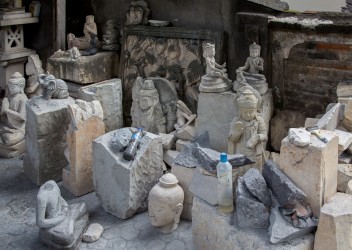 8R2A9995 Handicraft Stone Carving Ubud South Bali Indonesia
