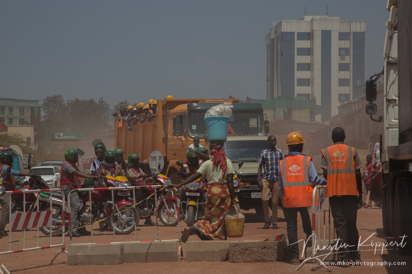 8R2A2874 Roadworks Kigali Rwanda